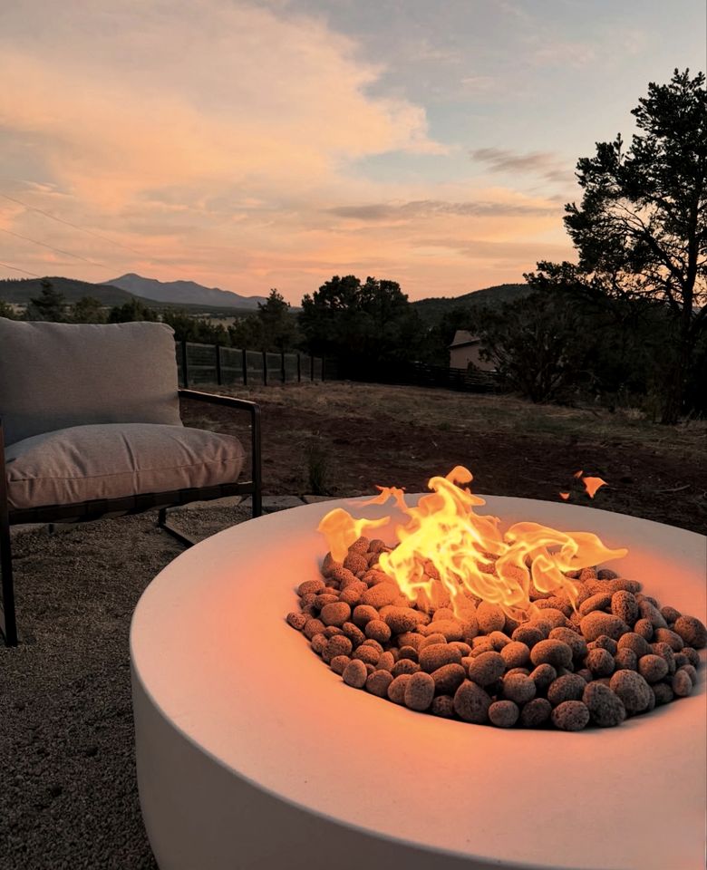Modern Pet-Friendly A-Frame Cabin Retreat with Stargazing Deck & Mountain Views near Grand Canyon South Rim & Williams, Arizona