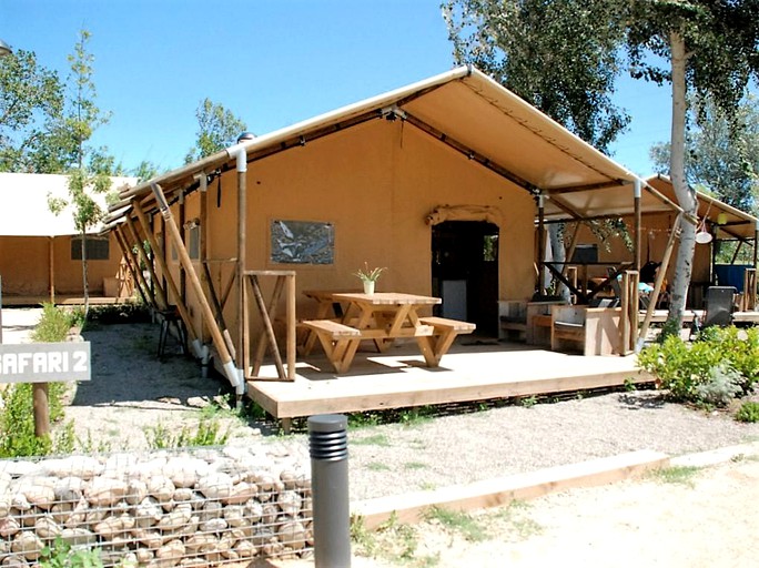 Safari Tents (Arusha, Arusha Region, Tanzania)