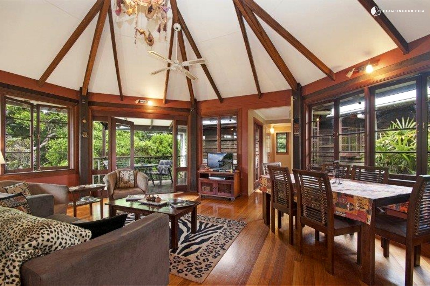 Luxury Cabin Rental in Maleny, Queensland