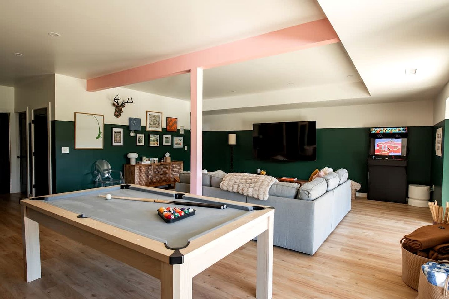 Luxury A-Frame with Hot Tub & Sauna near Wineries in Nelson County, Virginia