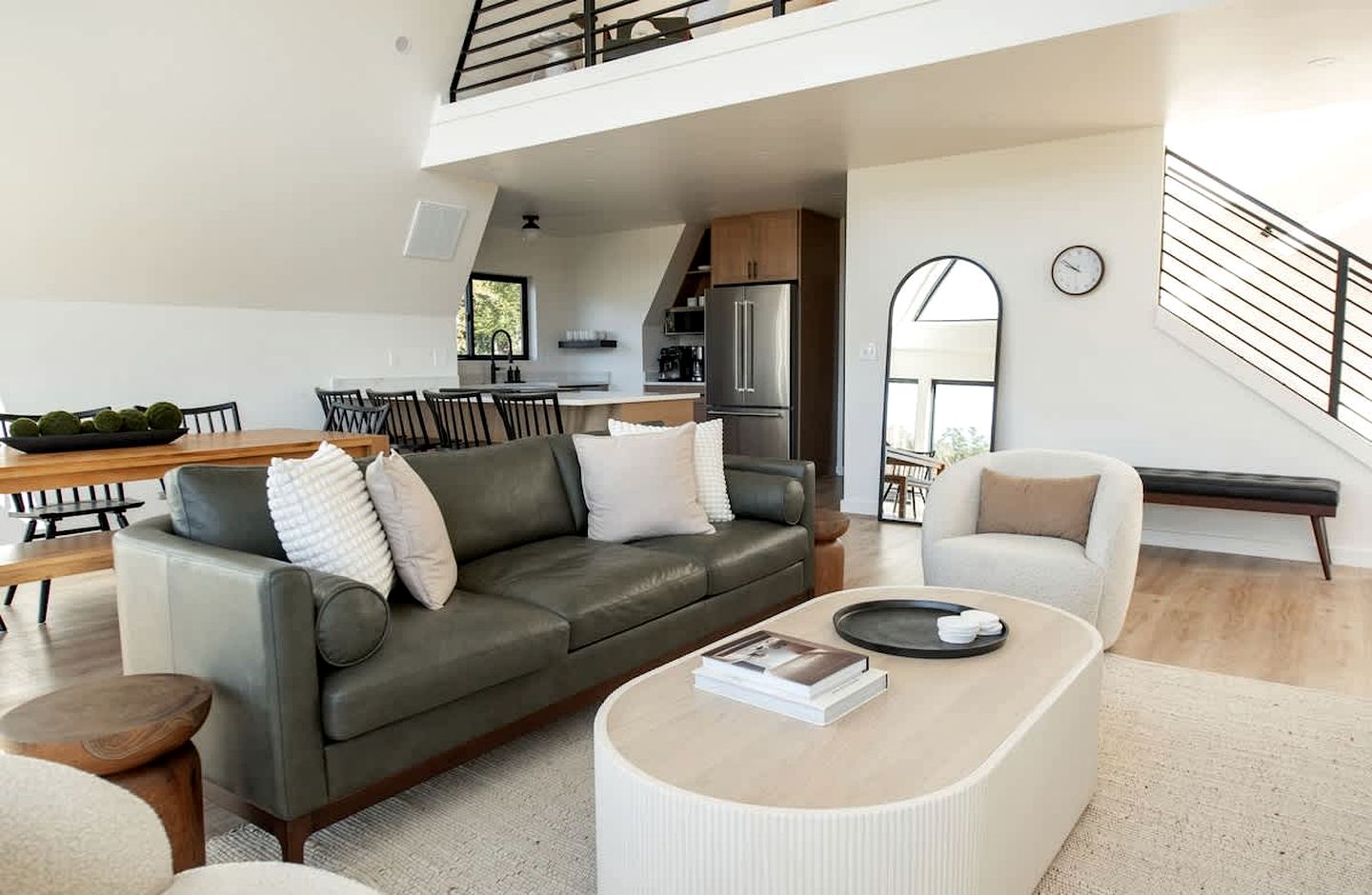 Luxury A-Frame with Hot Tub & Sauna near Wineries in Nelson County, Virginia