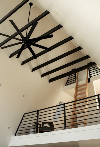 Cabins (United States of America, Faber, Virginia)