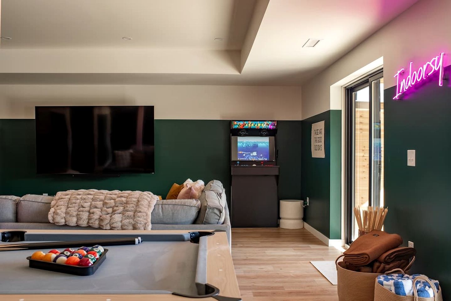 Luxury A-Frame with Hot Tub & Sauna near Wineries in Nelson County, Virginia