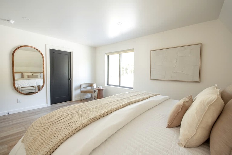 Cabins (United States of America, Faber, Virginia)