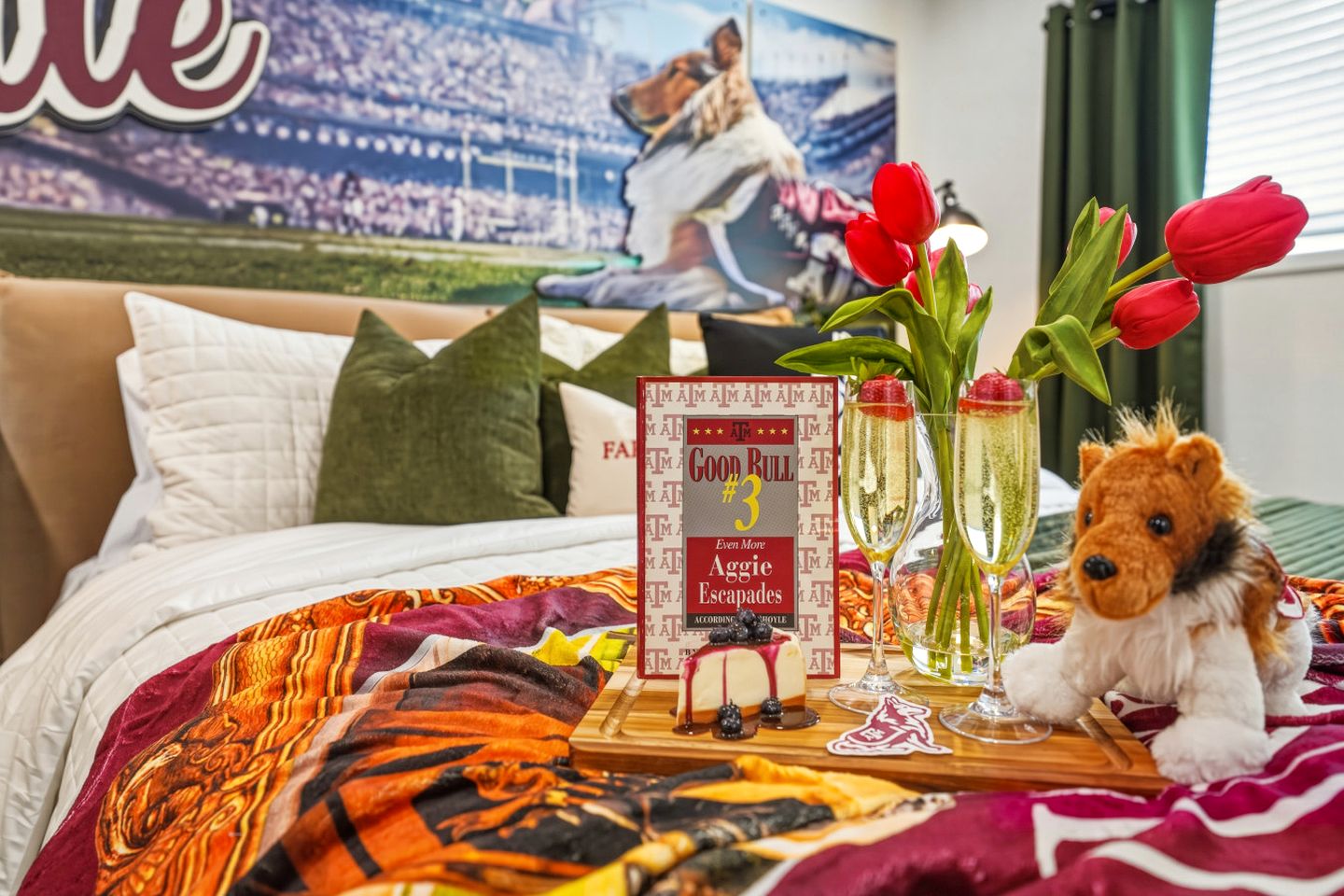 Ultimate Game Day Retreat with Arcade, Pool Table & Fire Pit in College Station, Texas