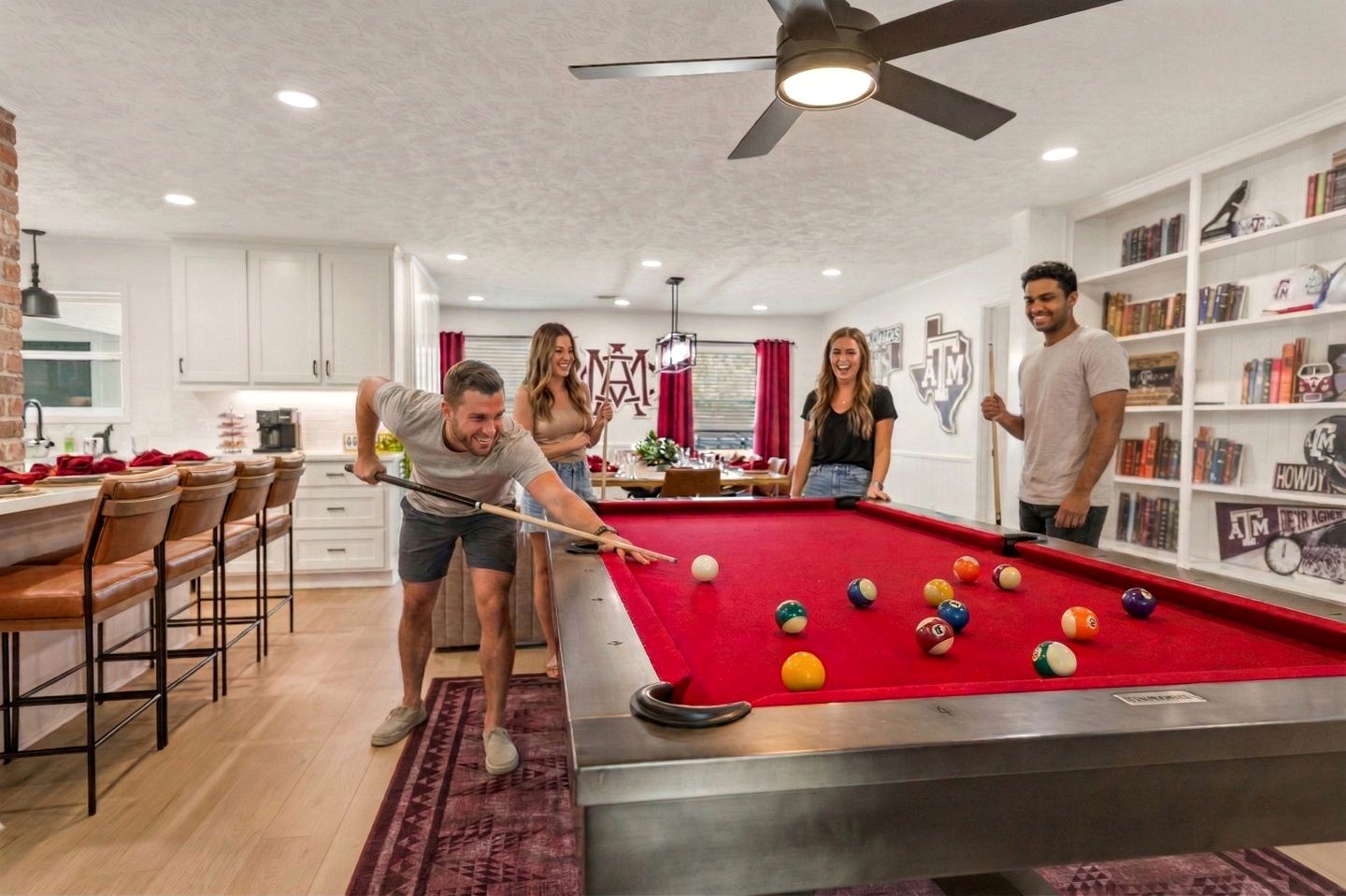 Ultimate Game Day Retreat with Arcade, Pool Table & Fire Pit in College Station, Texas