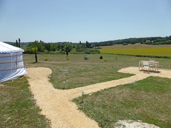 Yurts (Bergerac, Nouvelle-Aquitaine, France)