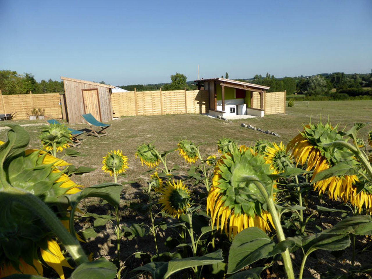 Superb Yurt for Glamping Getaway in Bergerac, France