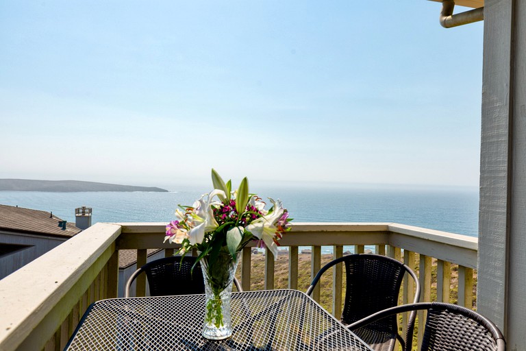 Gorgeous California getaway at this Dillon Beach rental, right on the coast with amazing views.