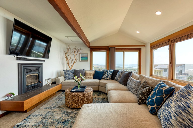 Beach Houses (United States of America, Dillon Beach, California)