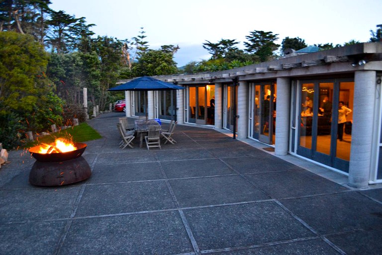 Cottages (New Plymouth, North Island, New Zealand)