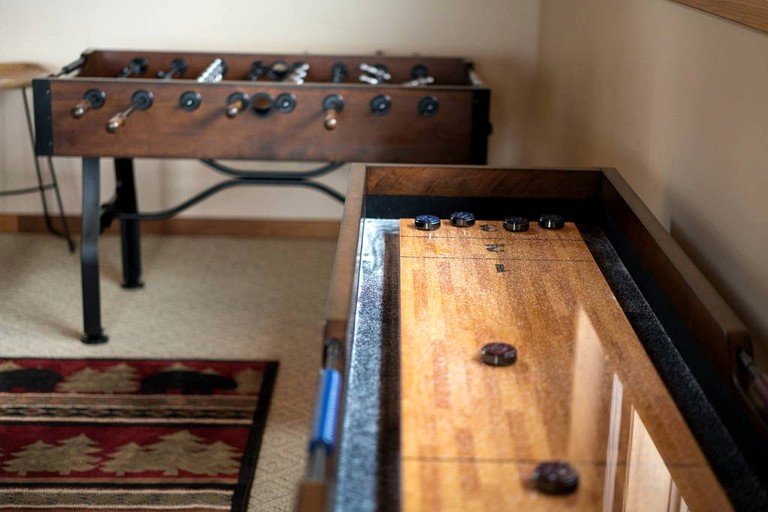 Cabins (Sugar Grove, North Carolina, United States)