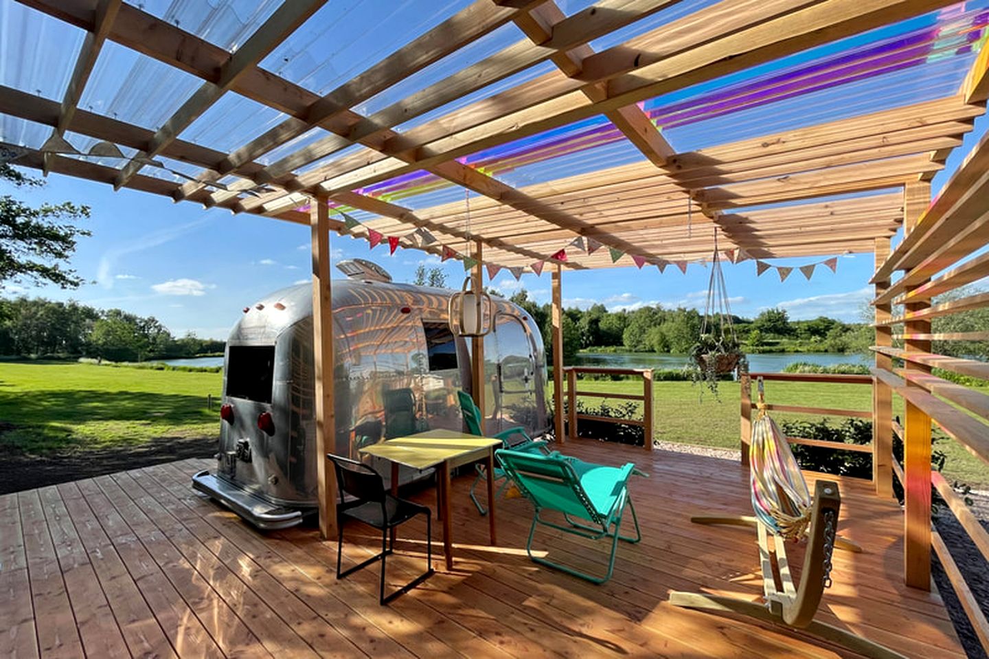 Remote Silverbird Airstream makes for Great Countryside Glamping