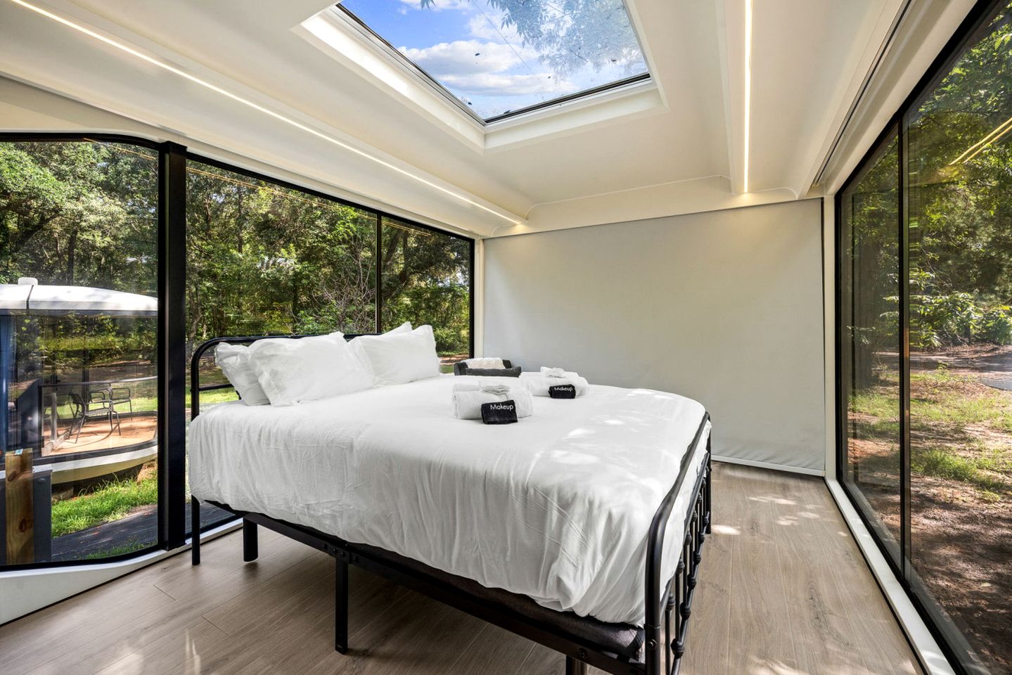 Modern Airstream Glamping with Pond Views in Rural South Carolina