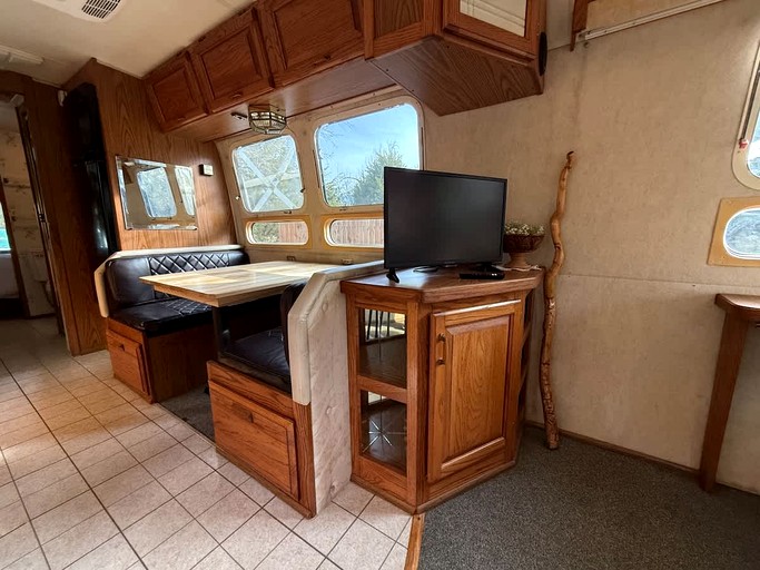 Caravans (United States of America, Lawton, Oklahoma)