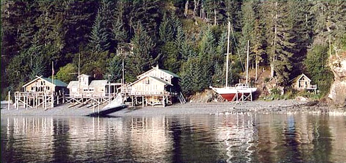 Eco-Friendly Cabin on Private Beach with Stunning Views near Homer, Alaska