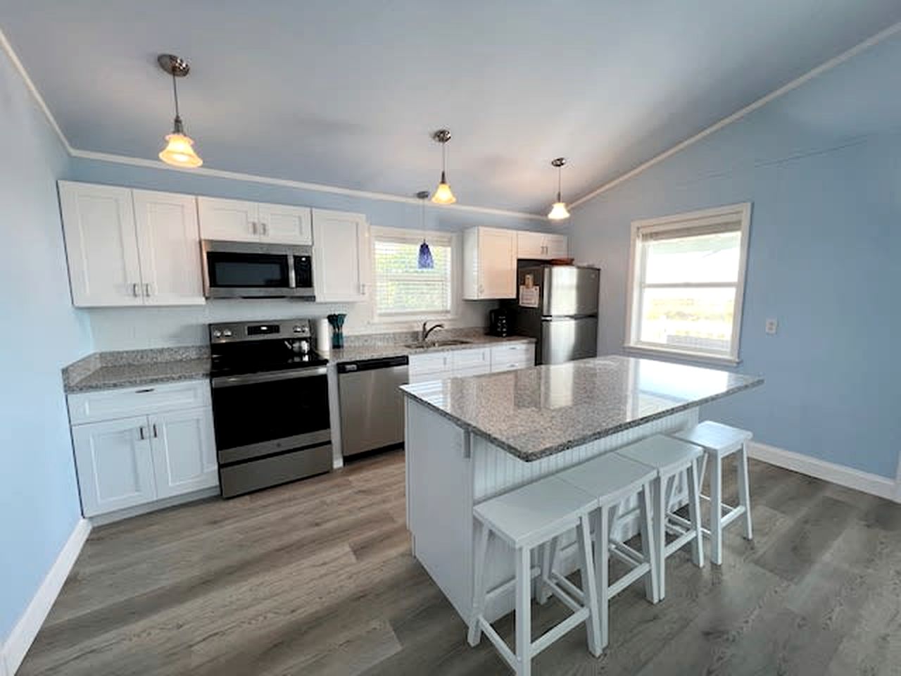 Peaceful Cottage with Incredible Water Views on Little Gasparilla Island for a Quiet Escape by the Beach in Florida