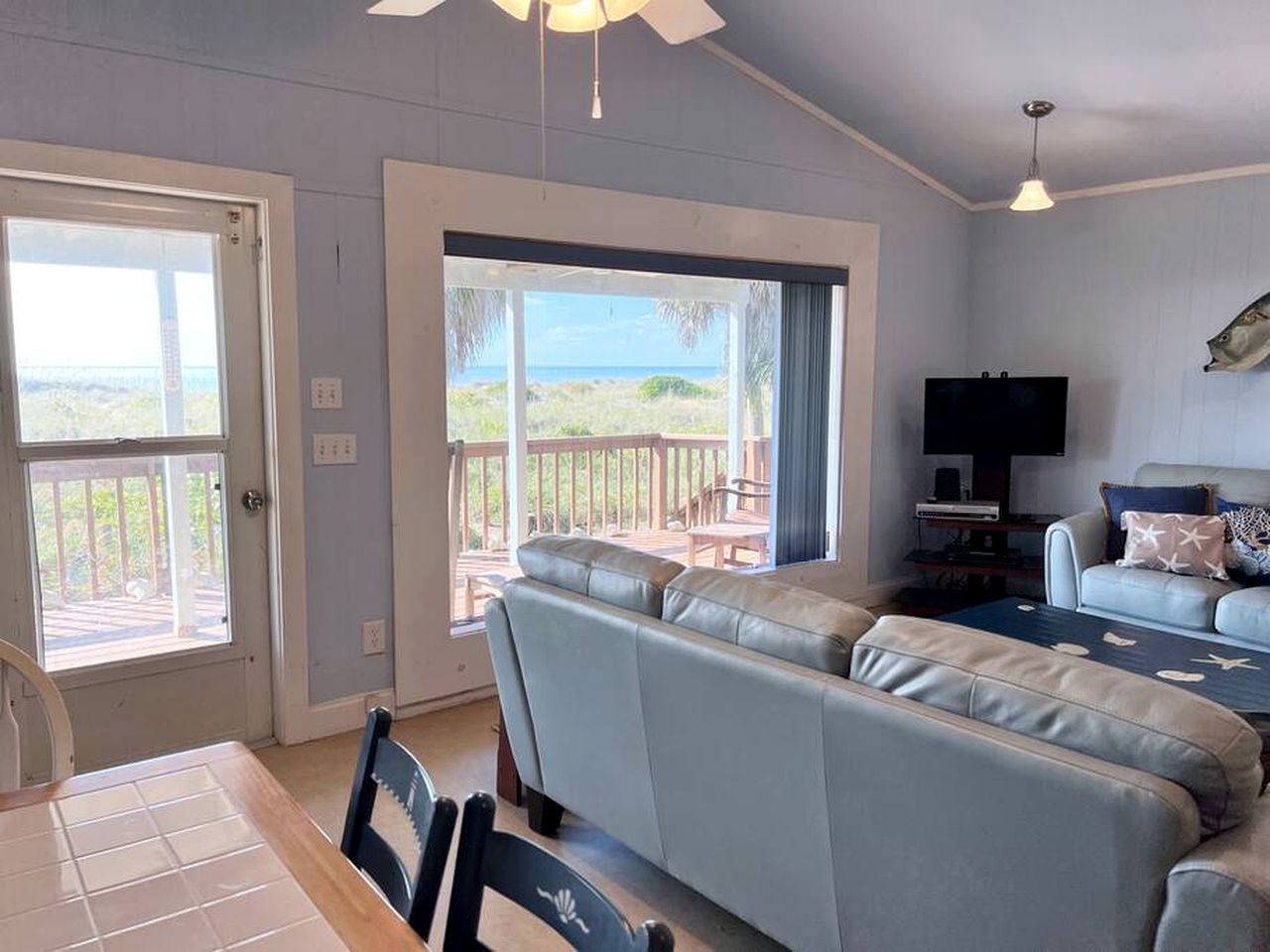 Peaceful Cottage with Incredible Water Views on Little Gasparilla Island for a Quiet Escape by the Beach in Florida