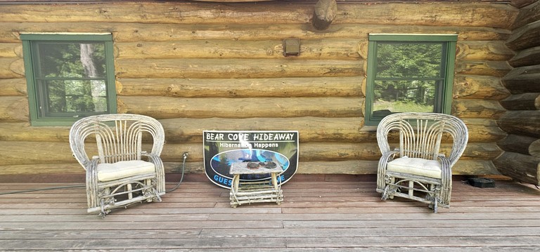 Cabins (United States of America, Rockwood, Maine)