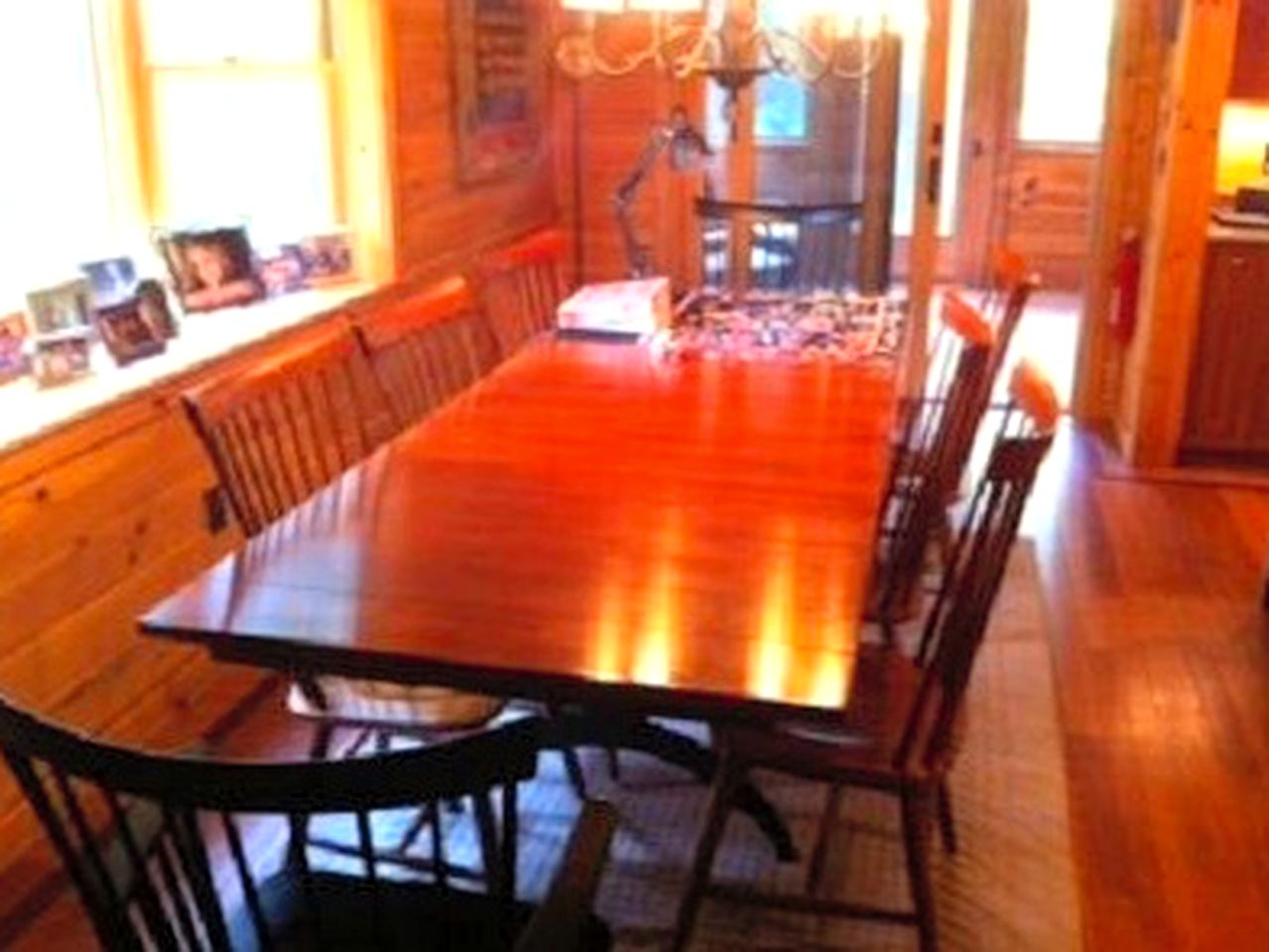 Cozy Log Cabin with a Private Hot Tub near Beartown State Forest, Massachusetts