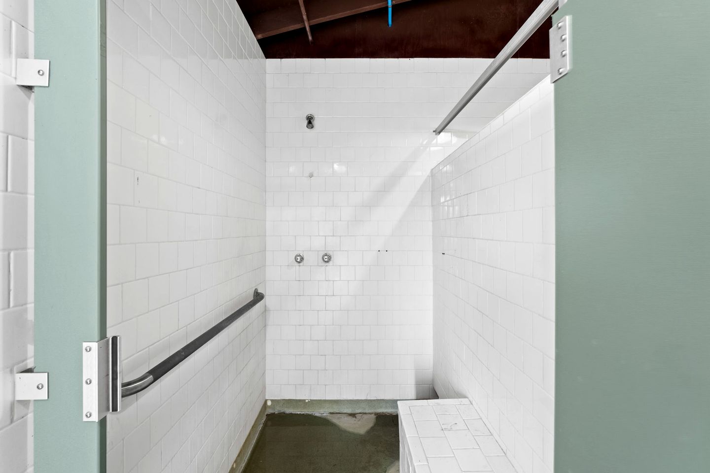 Rustic Luxury Glamping Experience with Lakes, Wildlife & Adventure in Wewahitchka, Florida