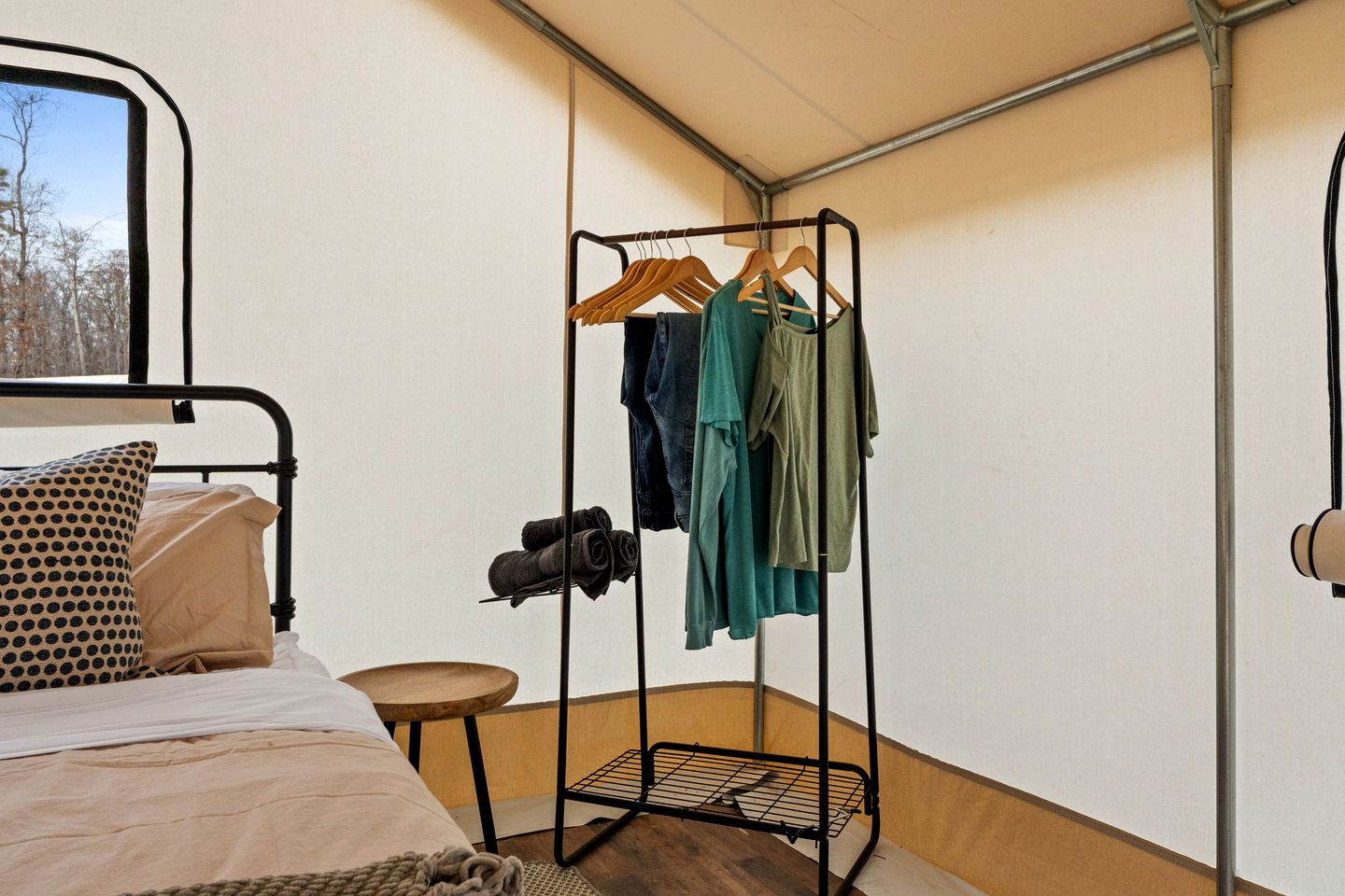 Rustic Luxury Glamping Experience with Lakes, Wildlife & Adventure in Wewahitchka, Florida