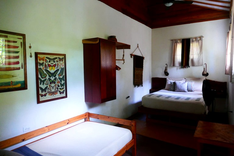 Cottages (Belize, Cristo Rey, Cayo District)