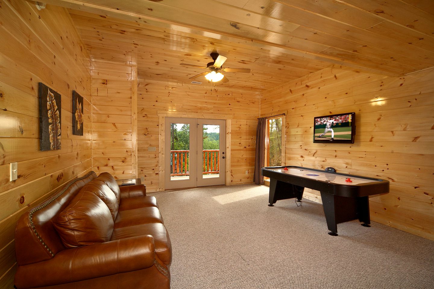 Majestic Gatlinburg Getaway Ideal for a Vacation in Tennessee