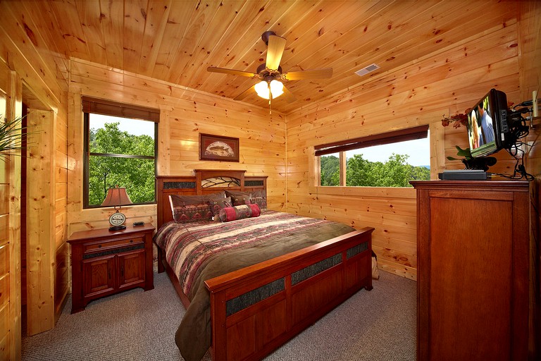 -- (United States, Gatlinburg, Tennessee)