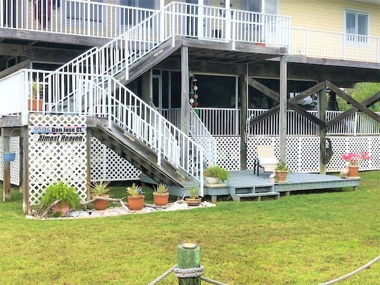 Spacious Family-Friendly Beach House with Dock Access near Little Gasparilla Island, Florida