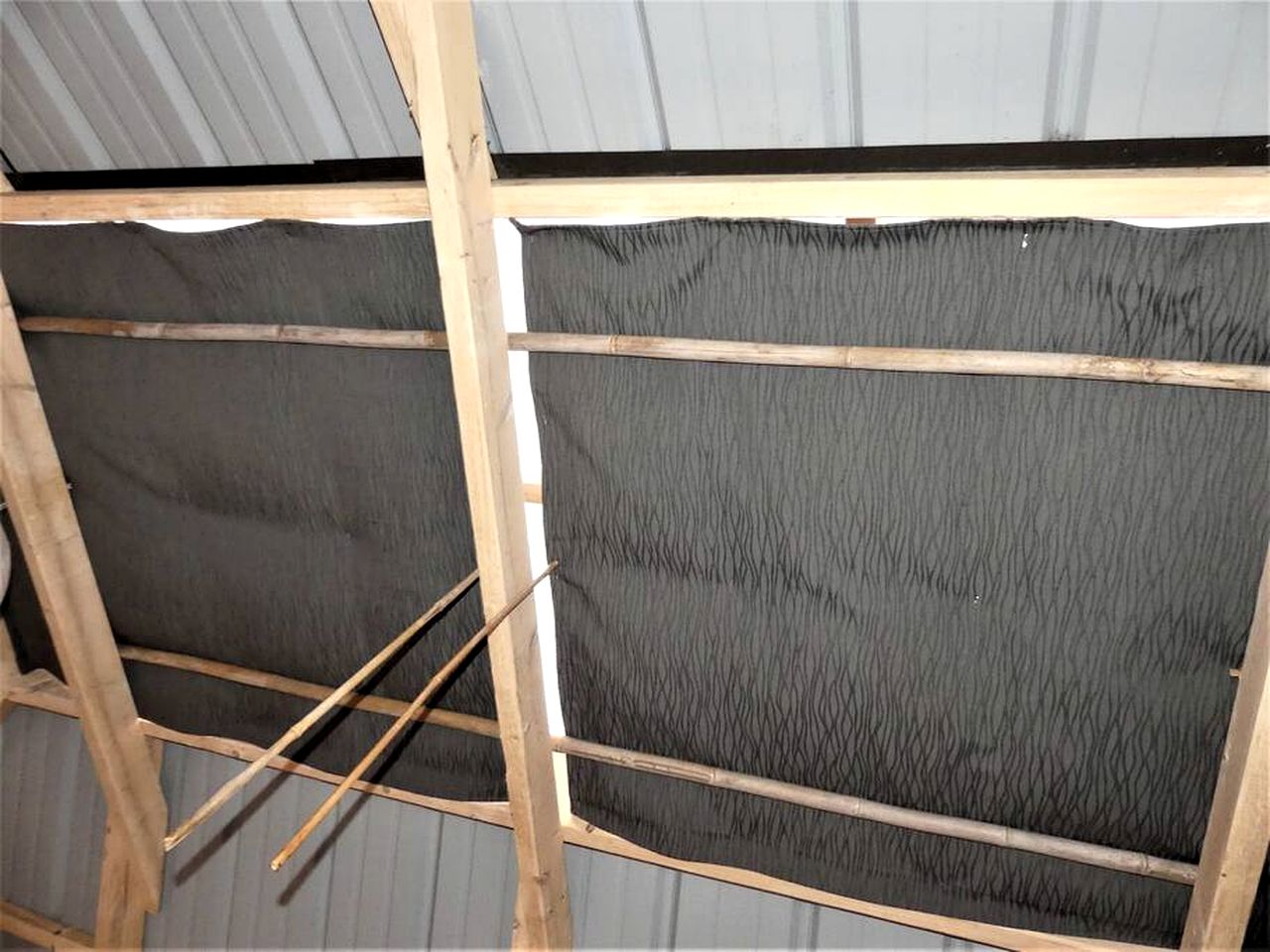 Breathtaking Floating Home with Barbecue in Ile-aux-Noix, Quebec