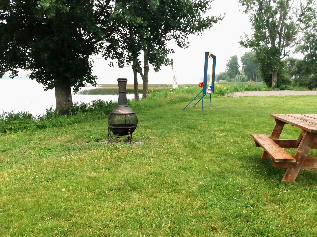 Incredible Floating Home with Barbecue in Ile-aux-Noix, Quebec