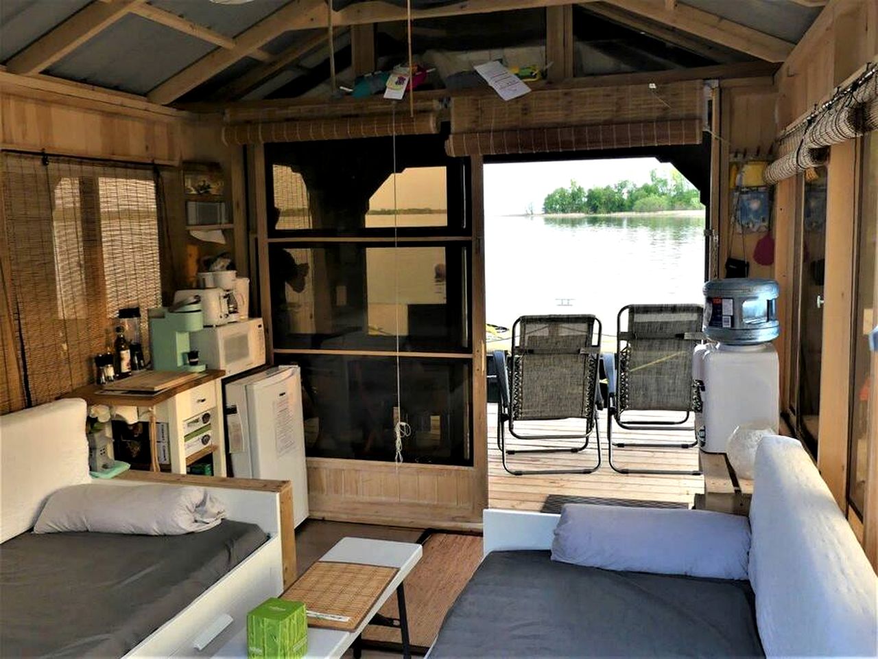 Impressive Floating Home with Great Lake Views in Ile-aux-Noix, Quebec