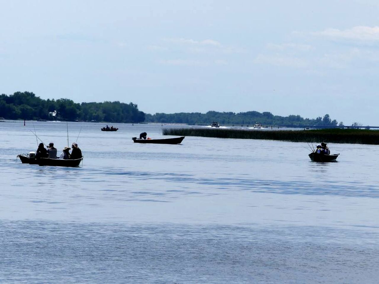 Impressive Floating Home with Great Lake Views in Ile-aux-Noix, Quebec