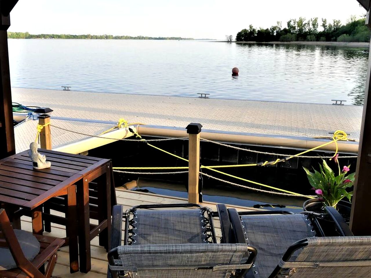 Stunning Floating Home Barbecue Provided in Ile-aux-Noix, Quebec