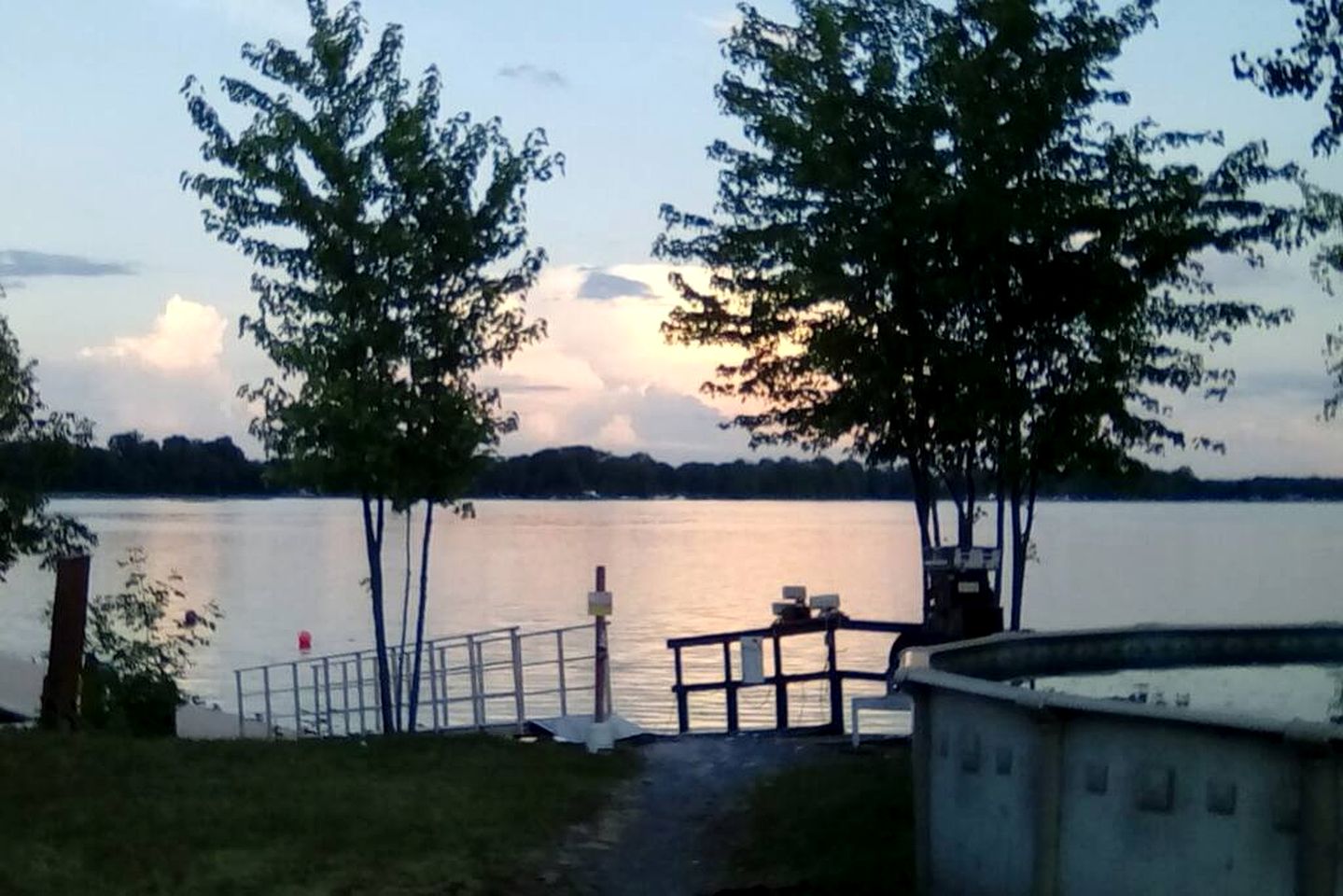 Stunning Floating Home Barbecue Provided in Ile-aux-Noix, Quebec