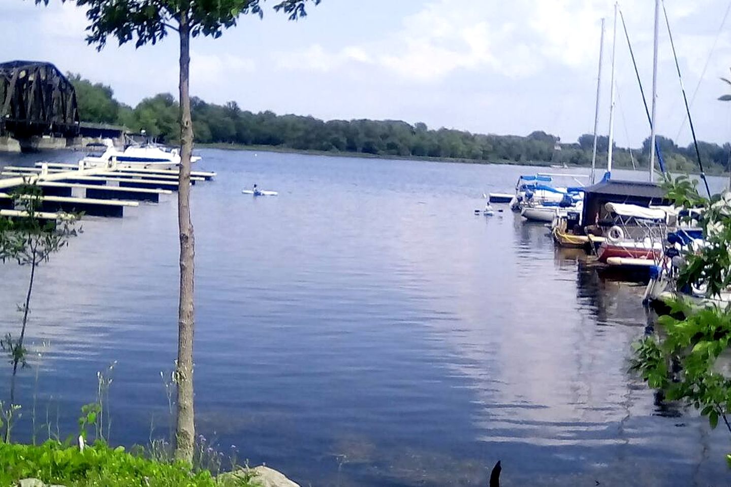Stunning Floating Home Barbecue Provided in Ile-aux-Noix, Quebec