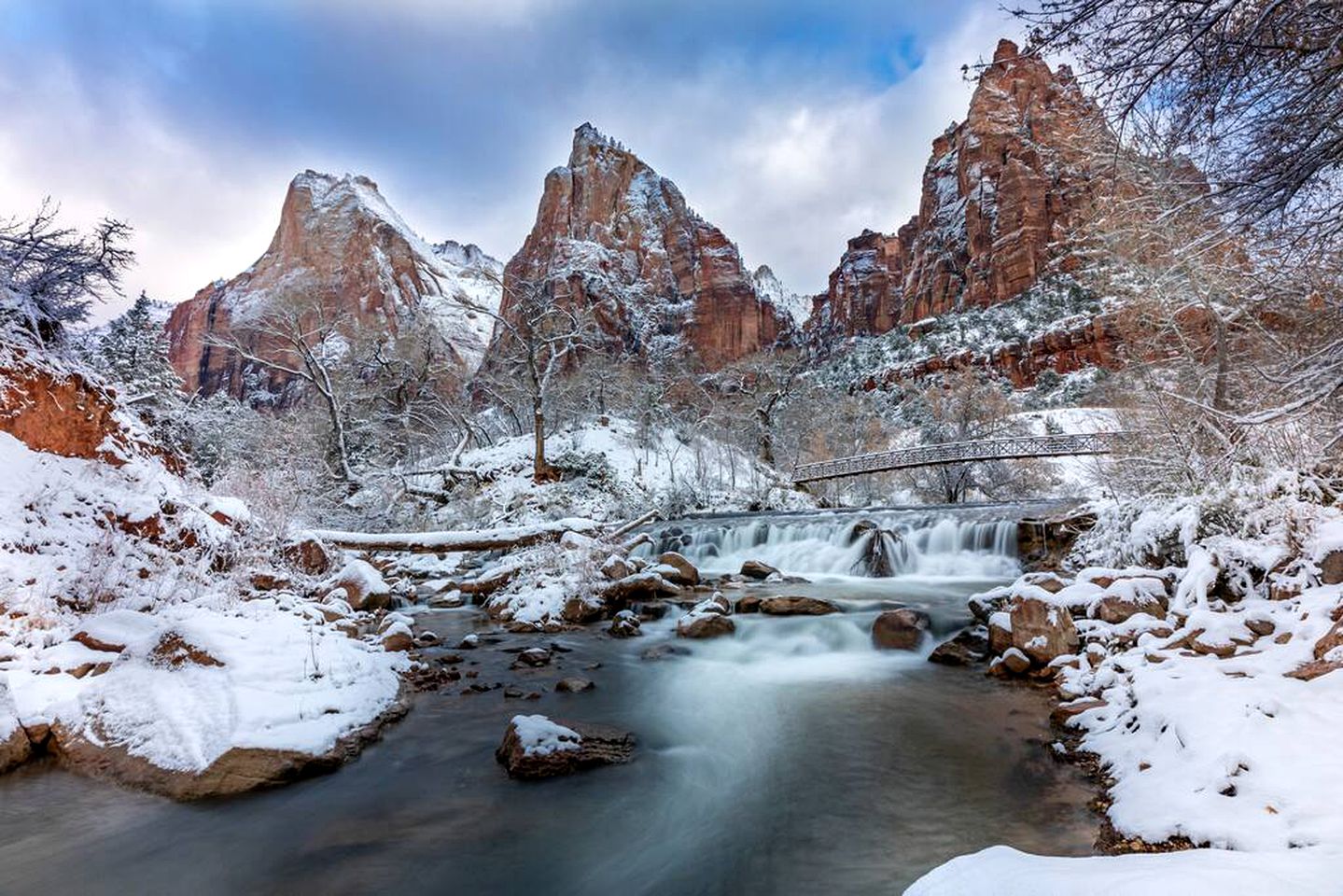 Explore Nature in Style: Discover This Tiny Home Getaway in Apple Valley, Utah