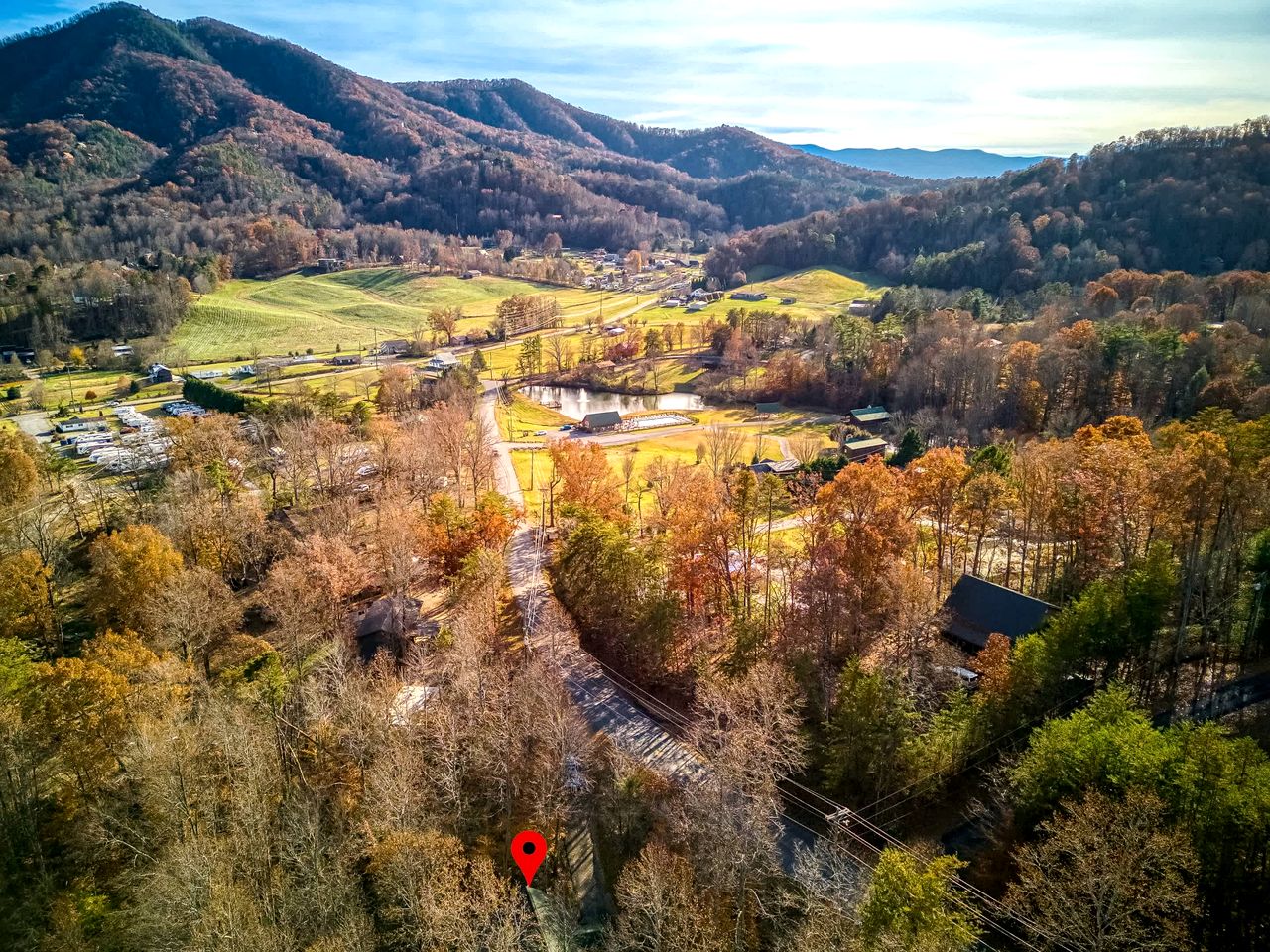 Cozy Log Cabin with Hot Tub & Game Room Near Smoky Mountain National Park | Sevierville, TN