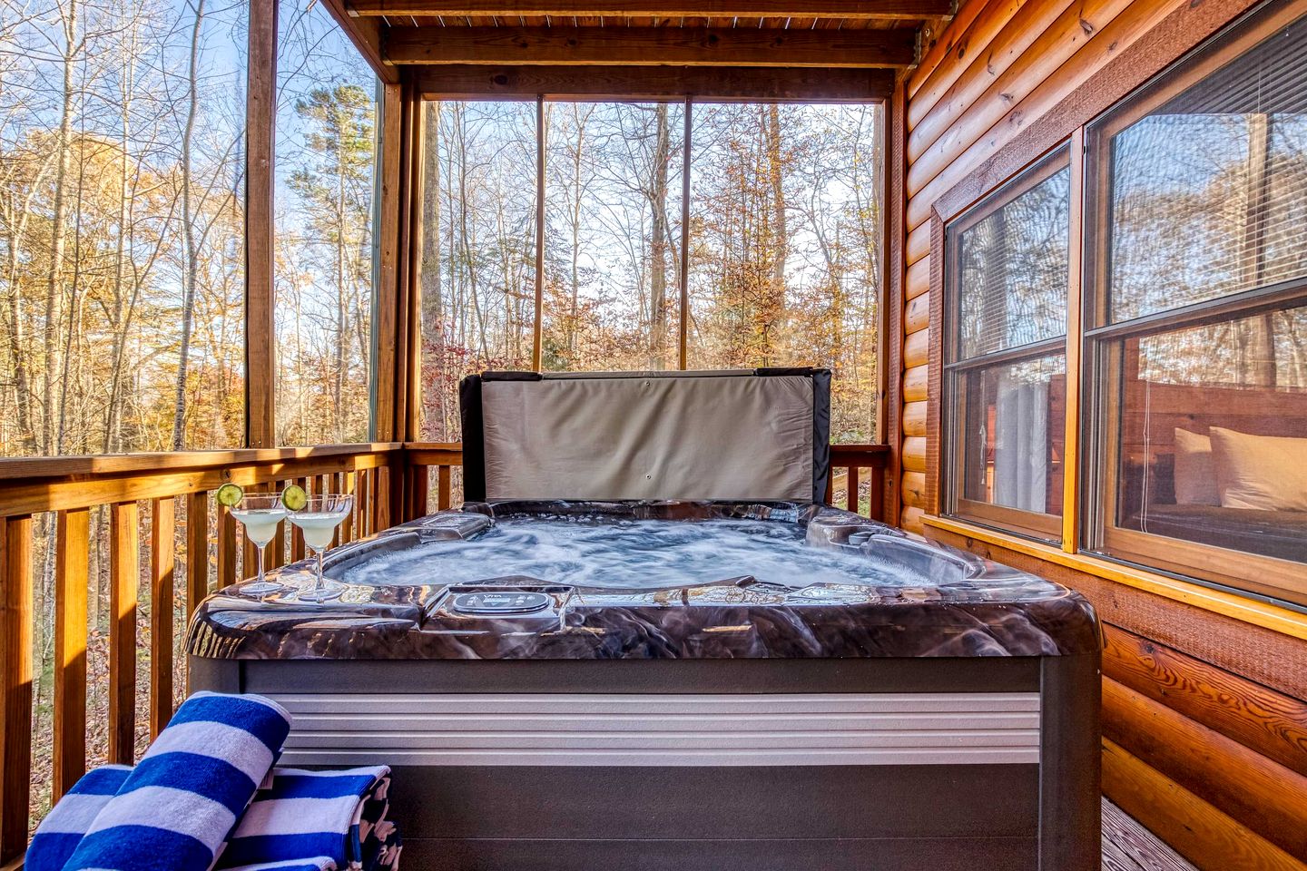 Cozy Log Cabin with Hot Tub & Game Room Near Smoky Mountain National Park | Sevierville, TN