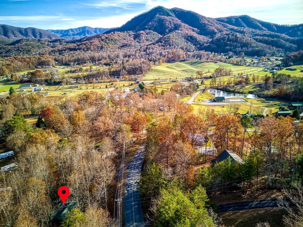 Cozy Log Cabin with Hot Tub & Game Room Near Smoky Mountain National Park | Sevierville, TN