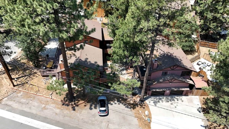 Cabins (United States of America, Big Bear Lake, California)