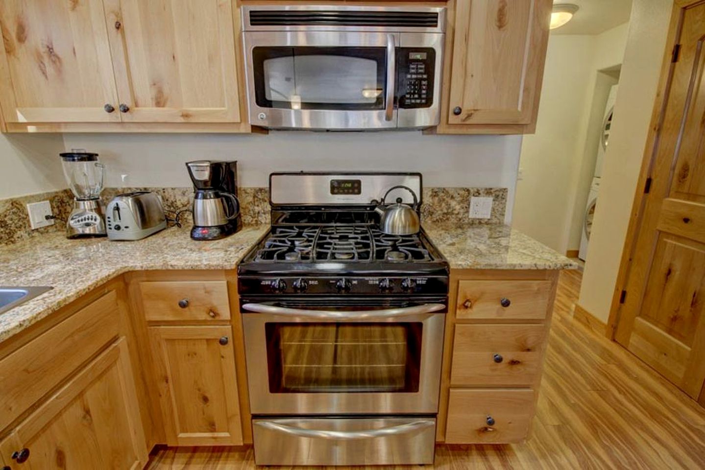 One-Bedroom Vacation Rental Inside Gates of Yosemite National Park, California