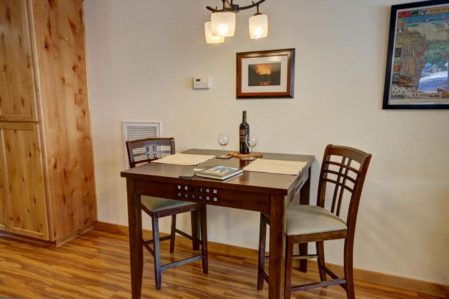 One-Bedroom Vacation Rental Inside Gates of Yosemite National Park, California