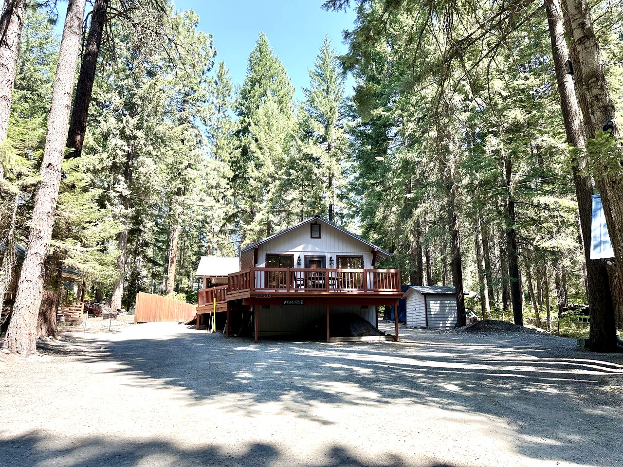 Cute Cabin Perfect Base for Exploring Local Activities in Leavenworth,Washington