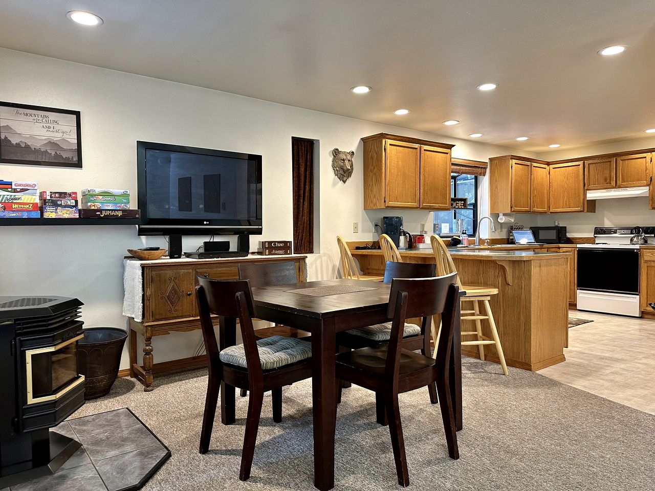 Cute Cabin Perfect Base for Exploring Local Activities in Leavenworth,Washington