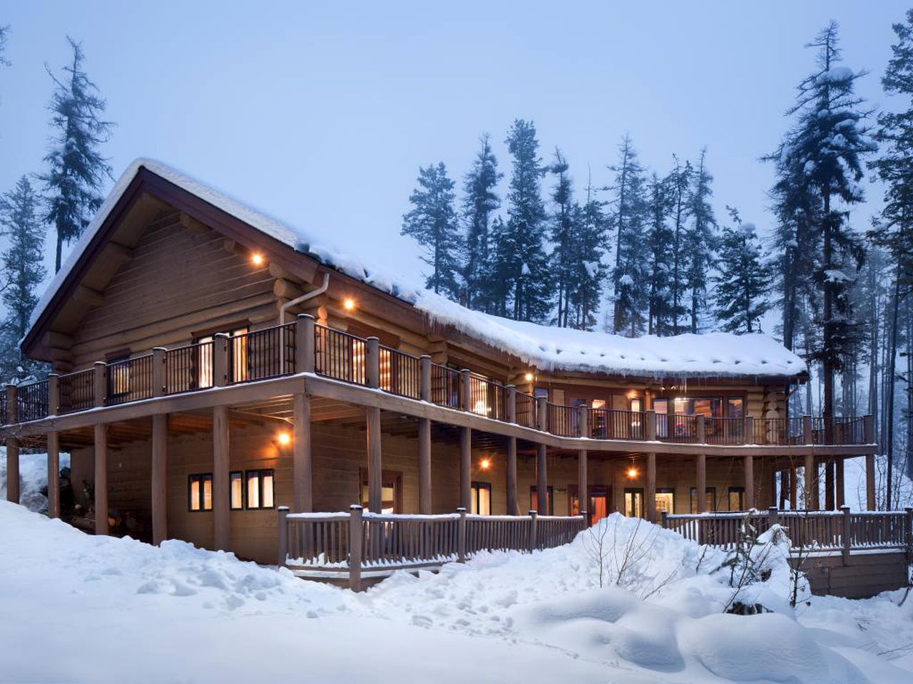 Enormous Private Cabin by Whitefish Lake in Montana