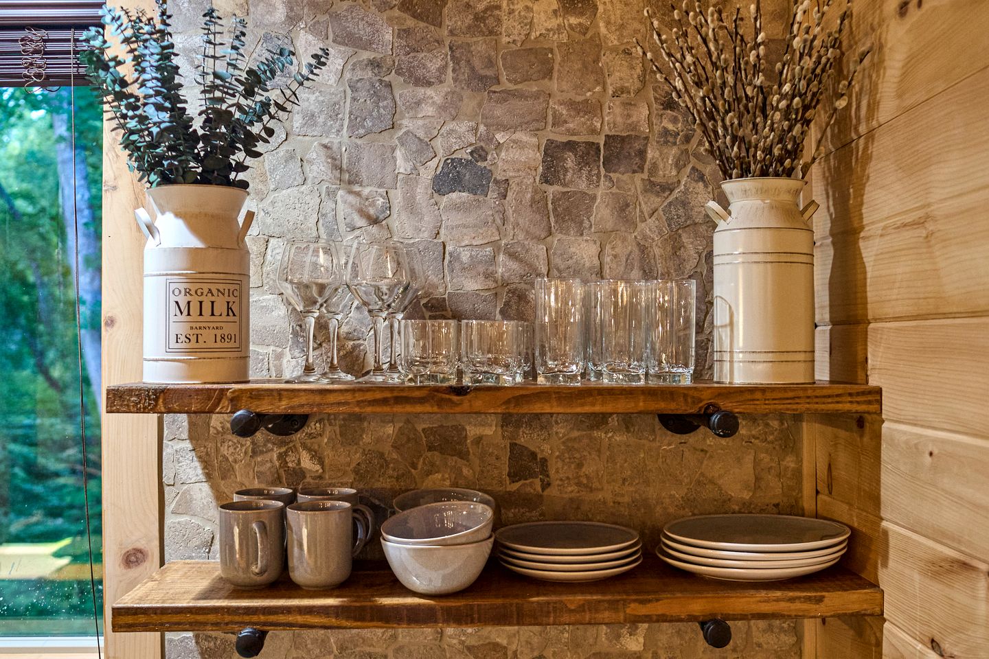 Incredible Getaway Cabin with Pool, Sauna, Hot Tub, and Movie Theater in Gatlinburg, Tennessee