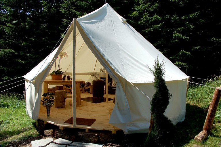 Tented Cabins (Mont-Saxonnex, Auvergne-Rhône-Alpes, France)