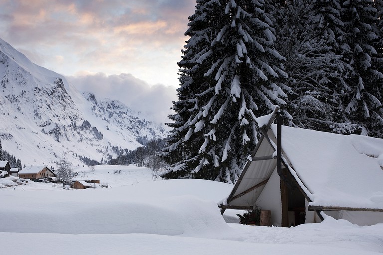 Tented Cabins (Mont-Saxonnex, Auvergne-Rhône-Alpes, France)